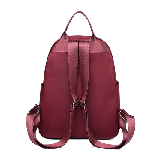 Stilinga laisvalaikio kuprinė moterims