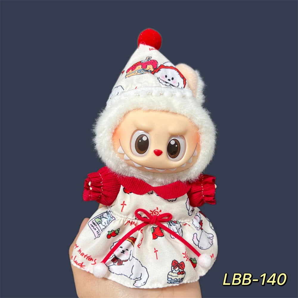 Labubu skirtingų stilių rūbai